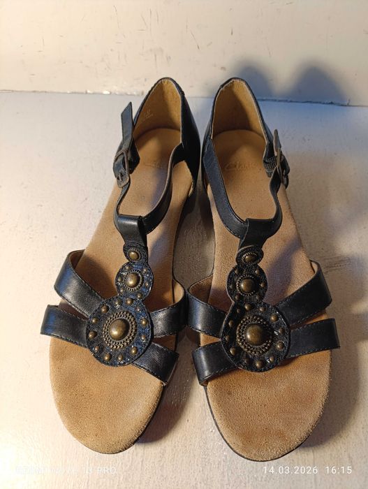 sandały skórzane Clarks