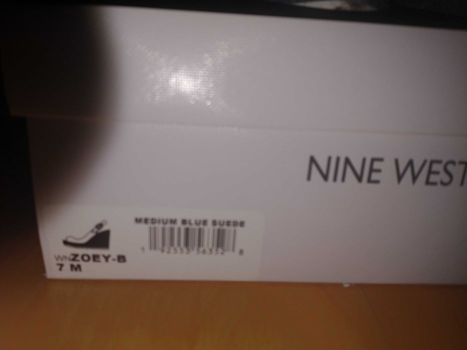 Sandały na koturnie niebieskie zamsz 37 Nine West