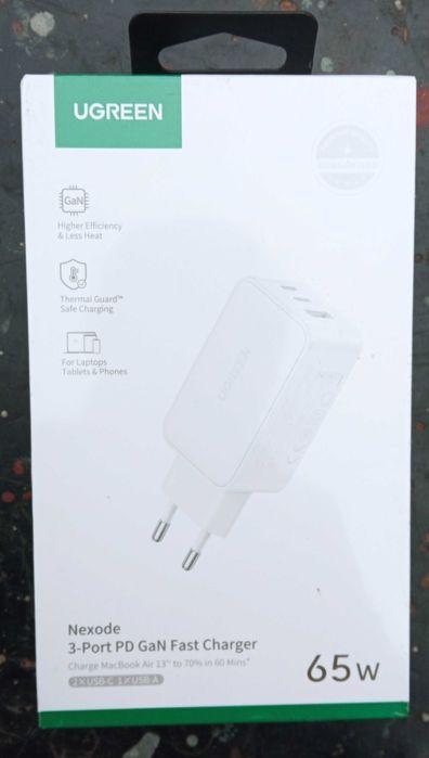 Мережевий зарядний пристрій UGREEN CD244