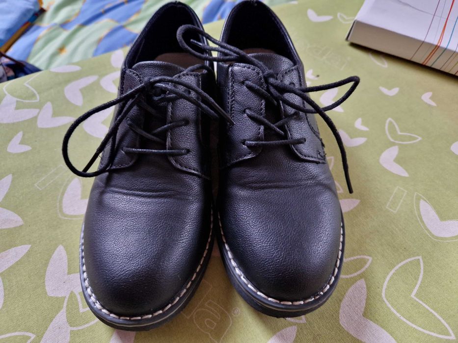 Buty chłopięce komunijne