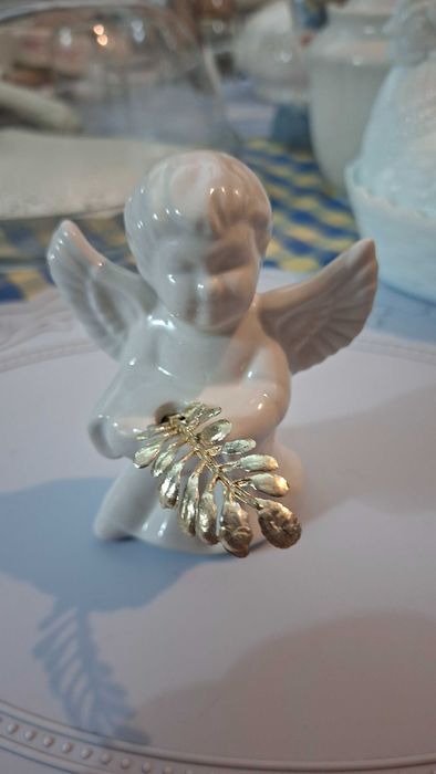 Figurka ceramiczna aniołek