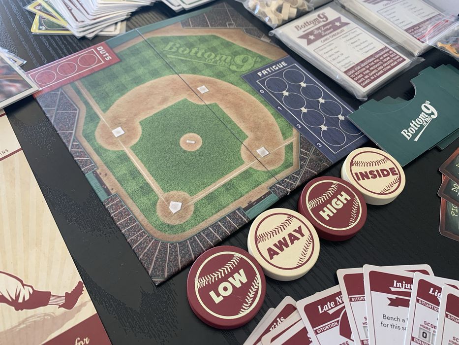 Bottom of the 9th - gra planszowa karciana w baseball + 3 dodatki