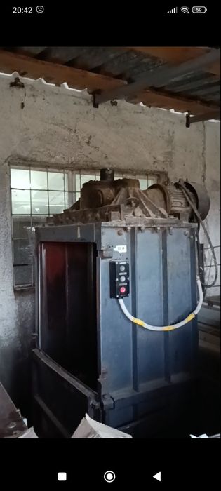 Продаж станків з виробництва гофро-тари.