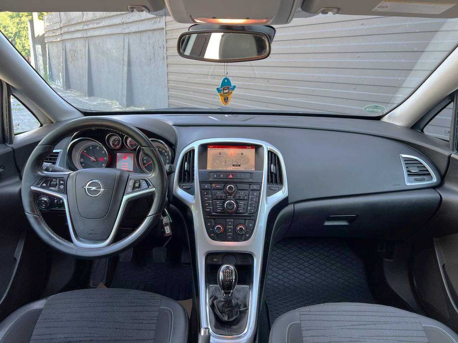 Opel Astra J з Німеччини Без пробігу по Україні
