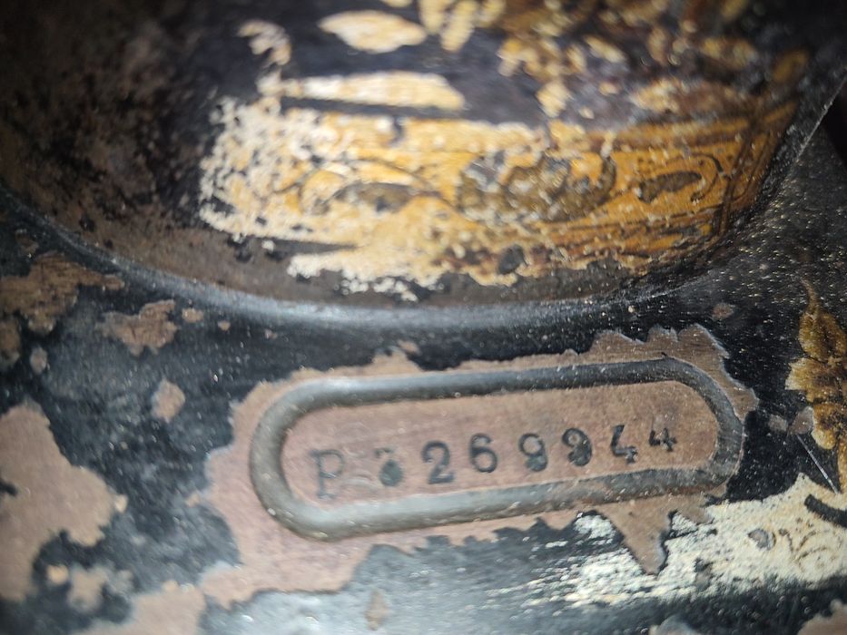 швейная машинка Госшвеймашина с станиной