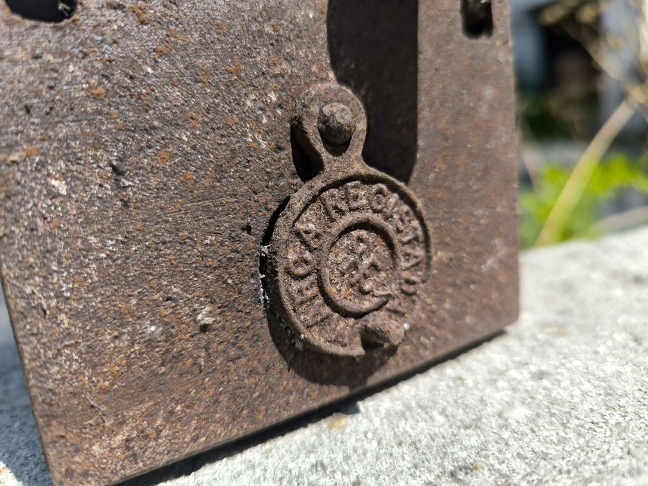 Ferro de engomar antigo / vintage