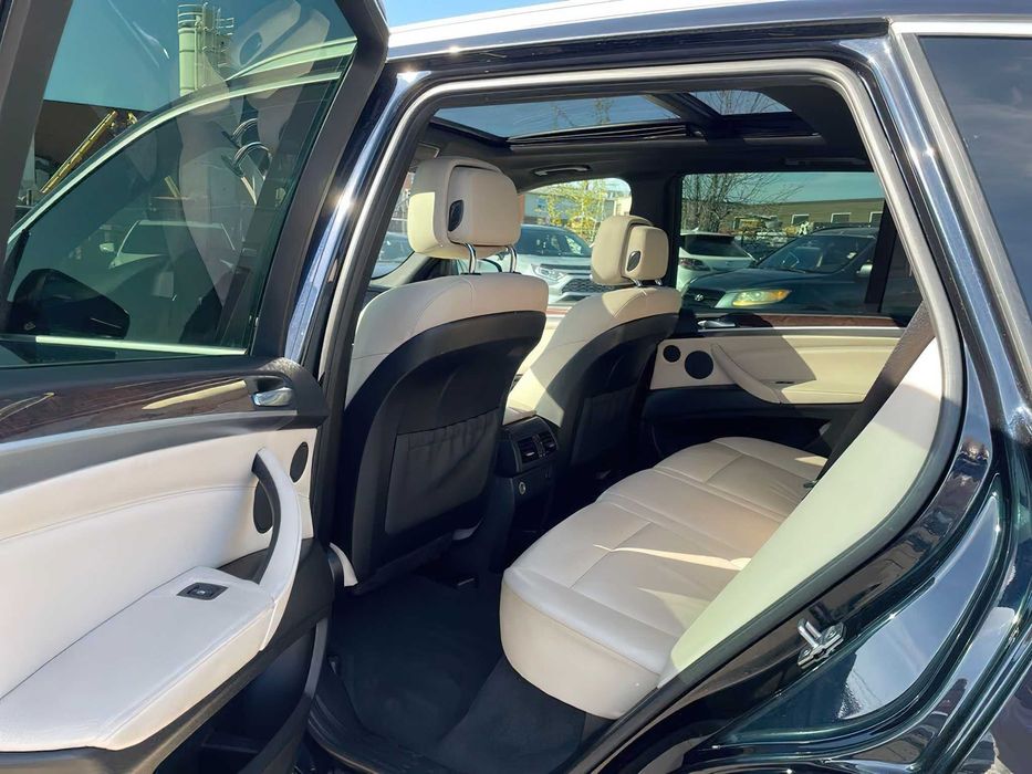 BMW X5      2012