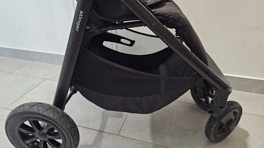4baby stinger wózek spacerówka air pompowane
