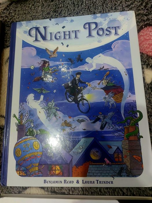 Комплектом Детские книги на рус., украинском,английском.