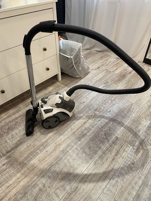 Odkurzacz Raven EO009