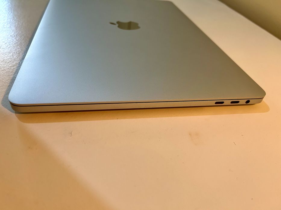 MacBook Pro 13" 2018 - 1 TB SSD - 16 GB RAM