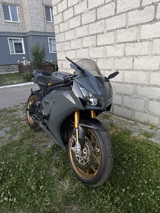 Honda cbr1000rr sp 2014 лімітований