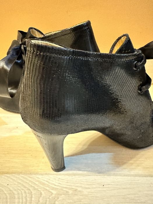 Luca Verdi чорні ботильйони черевики ботинки ботильйоны 40 черные