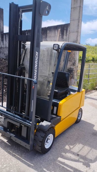 Empilhador eléctrico Jungheinrich EFG-Vac20, 2.000 Kg (2617)