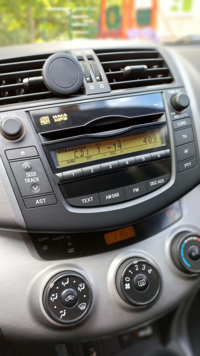 Штатна магнітола Toyota Rav4 2006-2012 (bluetooth aux)