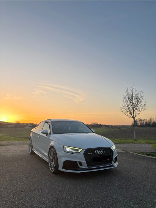 Audi RS3 8v2 Limousine