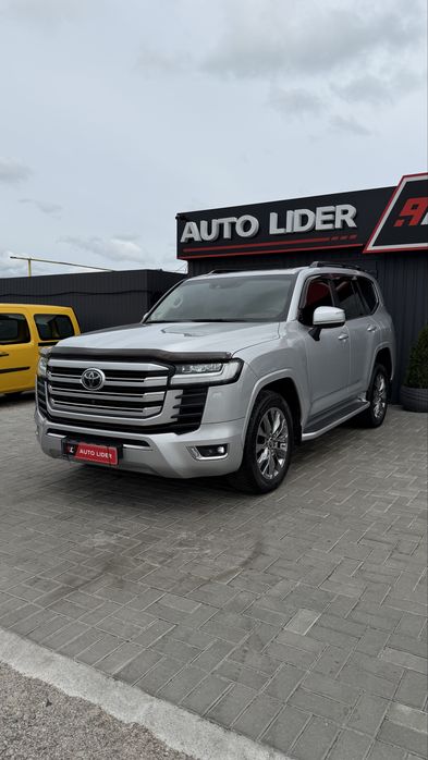 Toyota Land Cruiser Тойота Ленд Крузер 300 Premium 2022 р 3,3 дизель 10АКПП ІДЕАЛЬНИЙ