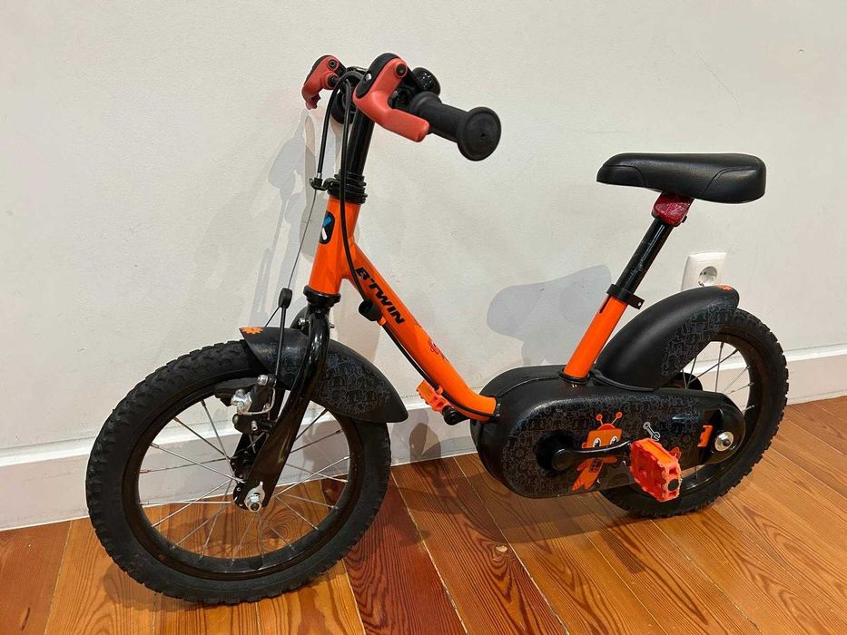Bicicleta infantil B'Twin 500 Robot de 16 polegadas.