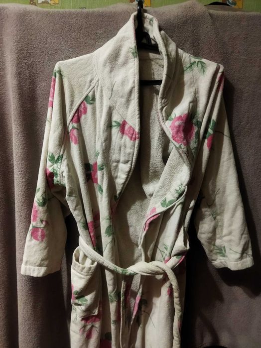 Отдам пакет вещей