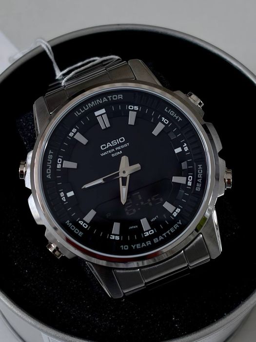 Чоловічий годинник Casio AMW-880D-1A.