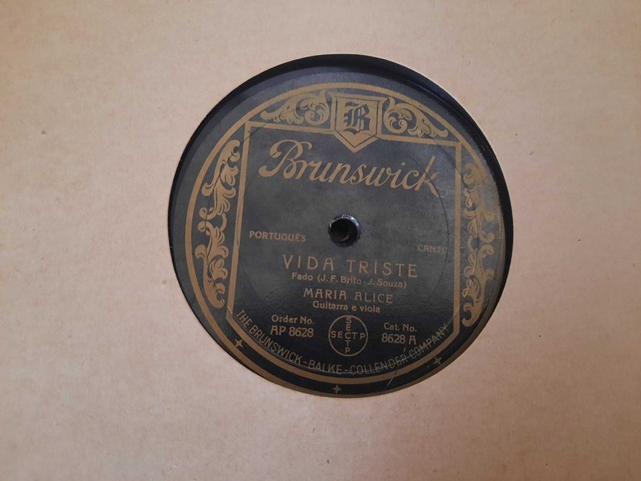 Grafonola antiga COLUMBIA