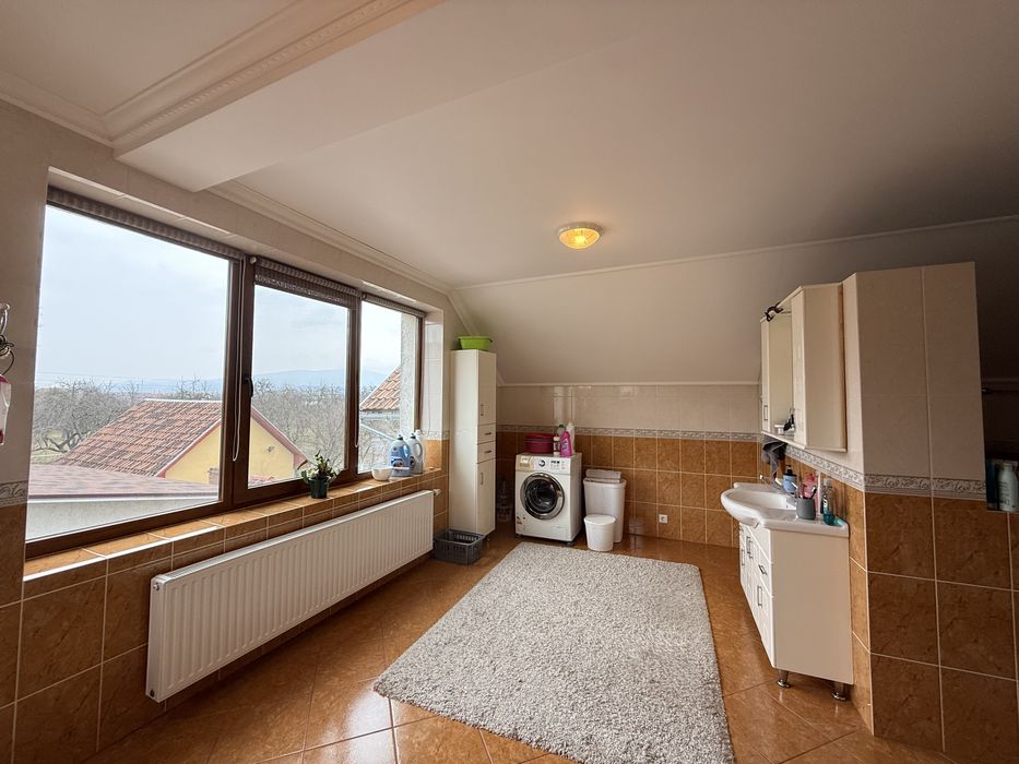 Продаж будинку з краєвидом. с.Оноківці