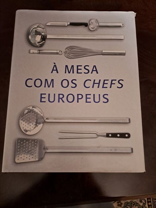 Magnífico livro de culinária "À Mesa com os Chefs  Europeus" (capa dura) )s