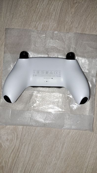White DualSense Controller64740825879170121