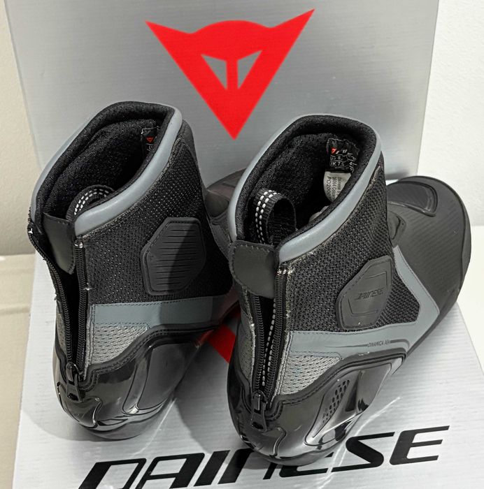 Botas NOVAS Dainese mota. Preto/Cinza. Nrs 40 e 41