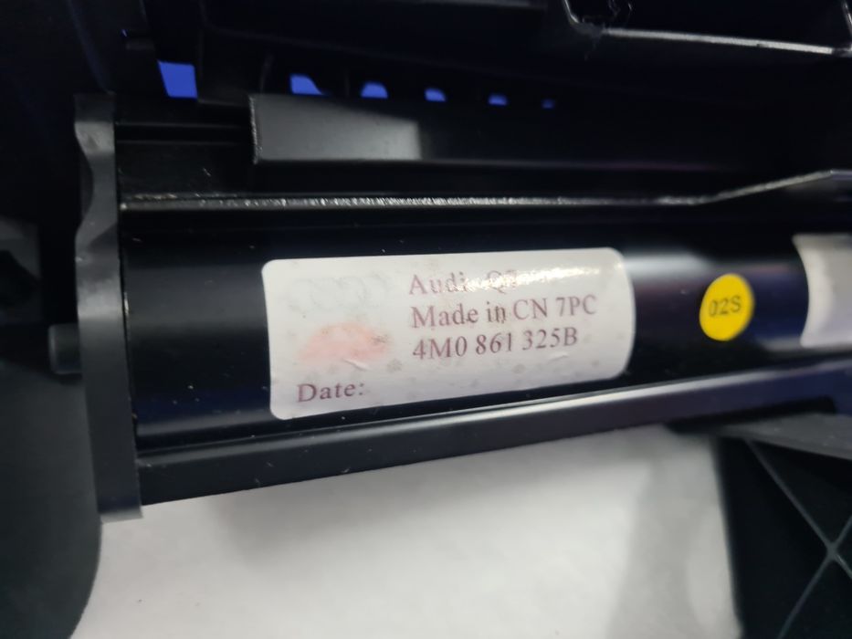 TAPICERKA osłona klapy bagażnika z roletą AUDI Q7 4M | oryginał | OEM