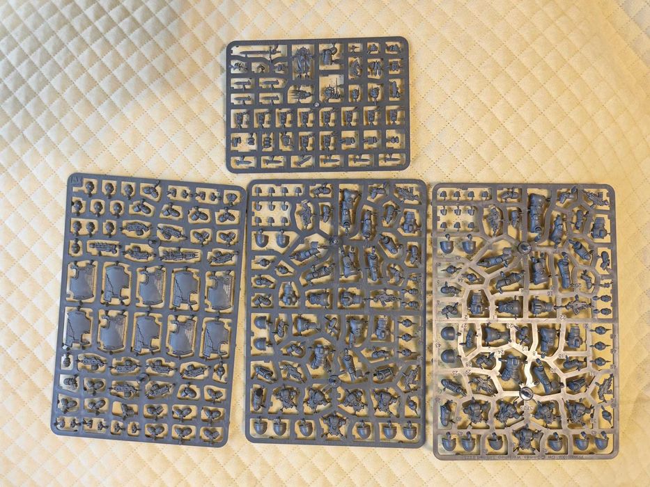 Zestaw modeli Horus Heresy