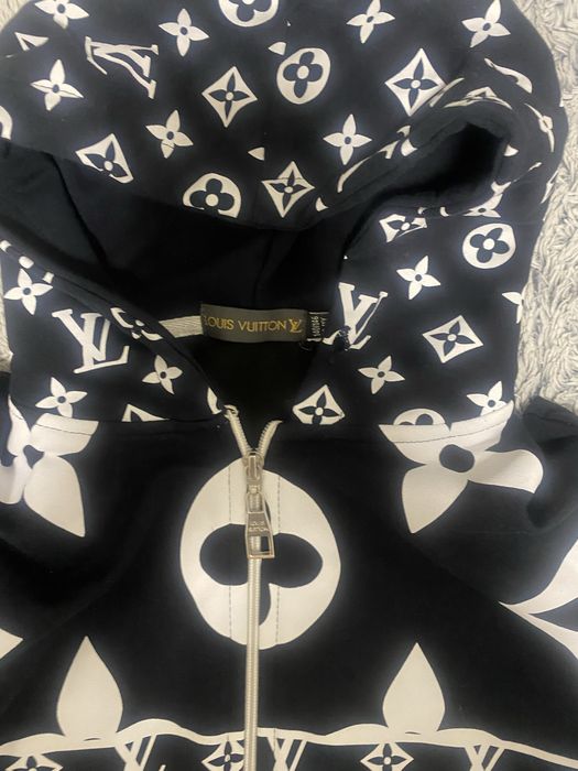 Dres Louis Vuitton