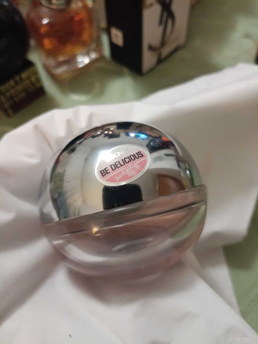 Oryginalne perfumy damskie Szfajcarskie