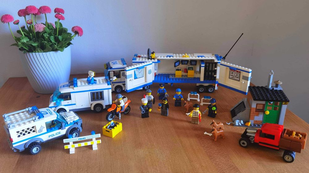 zestawy Lego 7286, 60048, 60044