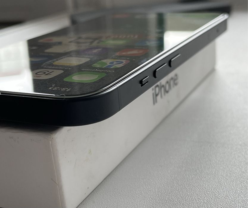 iPhone 13 128GB Black Neverlock