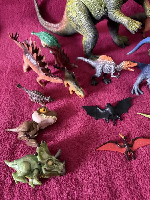 Фигурки динозавров Mattel, Schleich и другие. 22 шт. Цены в описании