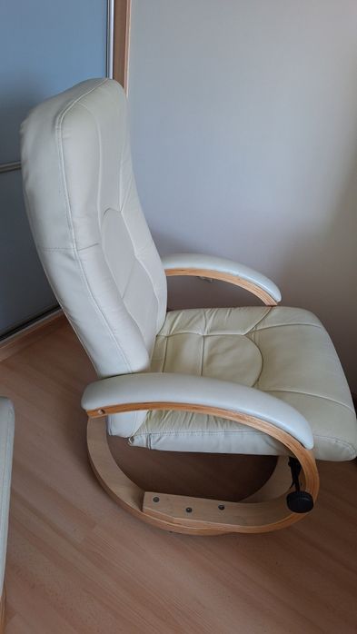 Fotel wypoczynkowy + podnóżek | gięte drewno | ponadczasowy design