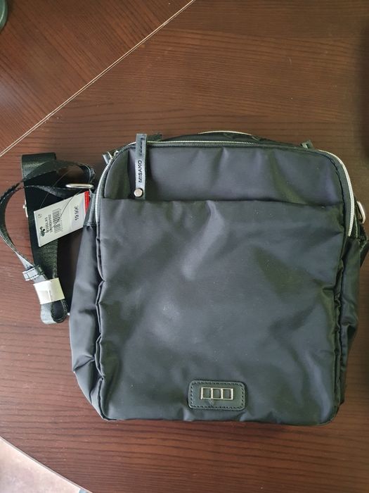 Mala tiracolo nova com etiqueta Misako