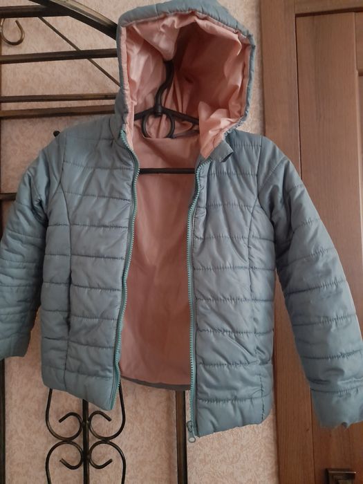 Курточка осіння.