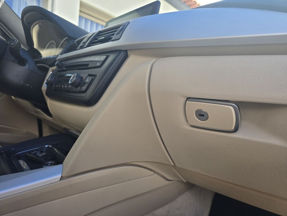 Bmw 320i 170cv full extras 2013