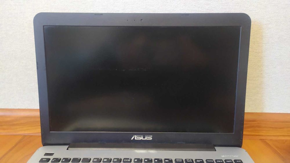 Ноутбук  Asus X555L _i7-5500U/GeForce 920M_Робочий на запчастини!