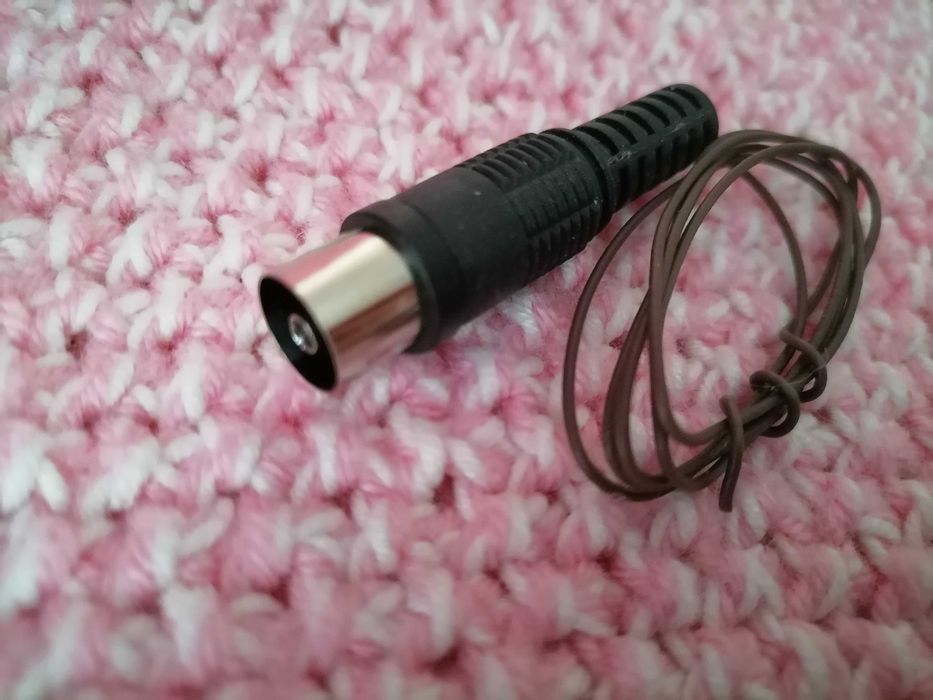 Антенна для радио FM / AM ( ФМ ) металлический штекер кольцо трубочка