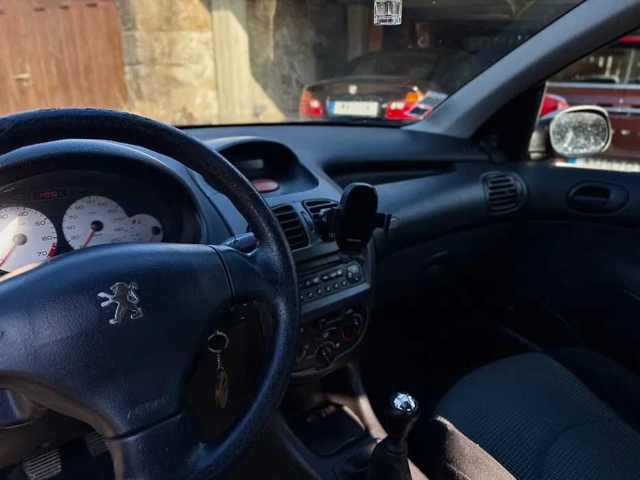 Peugeot 206 1.1 Gasolina | 2003 | 149.000 km | Embraiagem, Pneus Novos