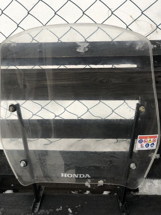 Вітрове скло Honda Sh125 150i