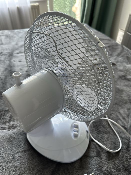 Вентилятор настільний.