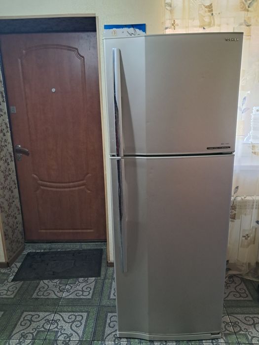 Холодильник  Toshiba