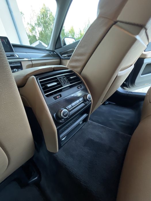 Bmw Seria 7 730d 3.0 245KM