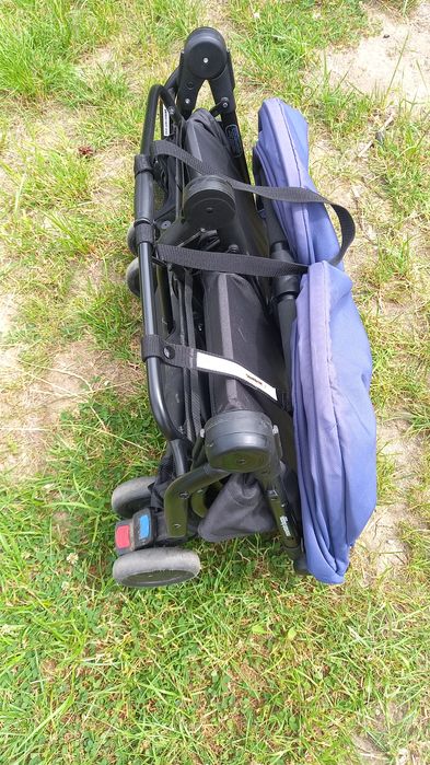 wózek rok po roku dla bliźniąt Mountain Buggy Nano Duo