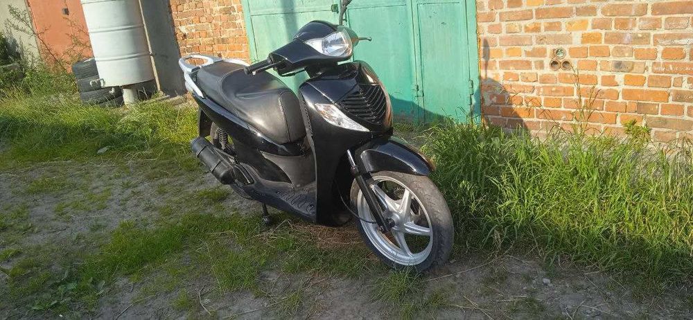 HONDA SH black edition