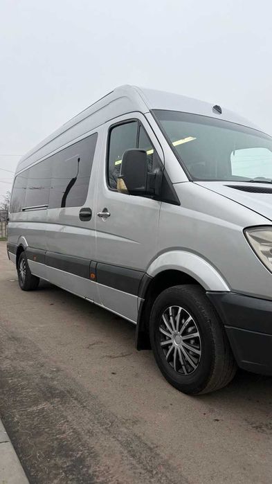 Продам Mercedes Sprinter 8+1